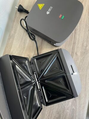 MAQUINA SANDWICHERA ELECTRICA ORYX OR-2000